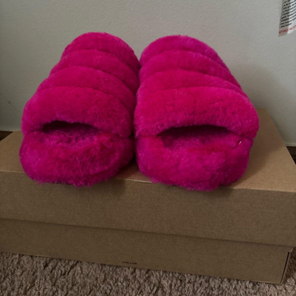 Fuzzy Pink Girls Slippers UGGS
